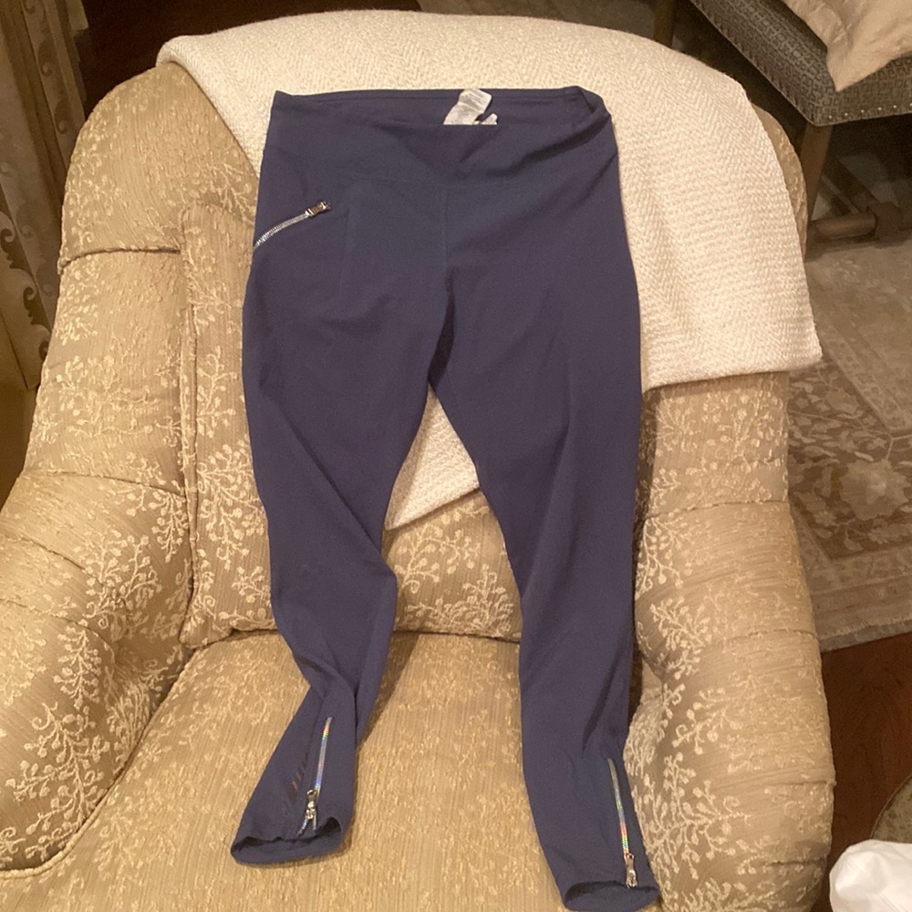 Under Armor heat gear pants size M
